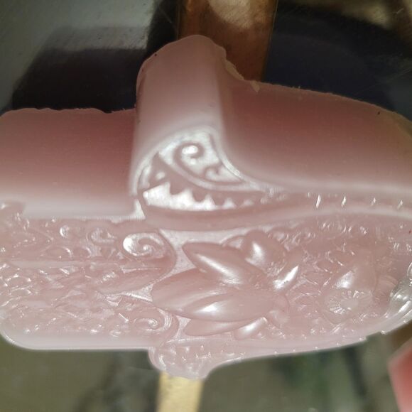 Handmade Decorative Wax Candle - Picture 14 of 16